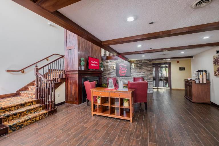 Red Roof Inn & Suites Stafford, VA - Quantico — photo 2