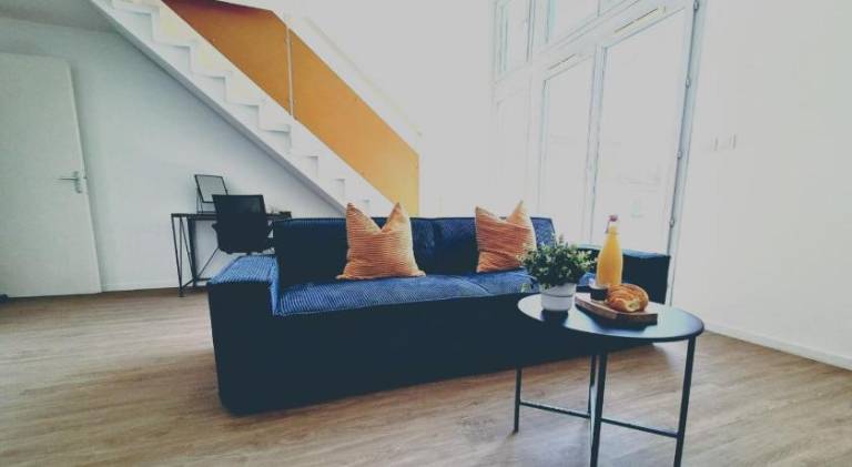 Holiday apartment with 2 rooms for 6 persons in Venissieux