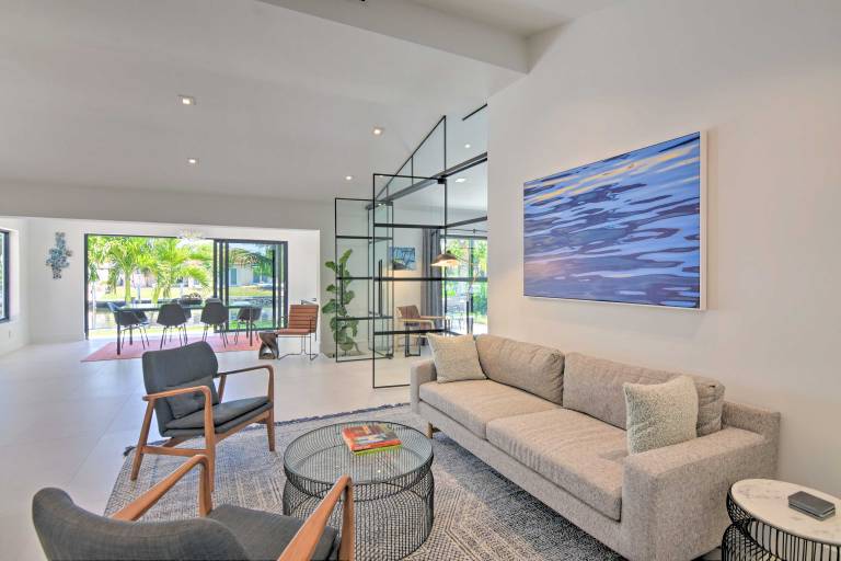 Luxe Wilton Manors Home w Private Boat Dock