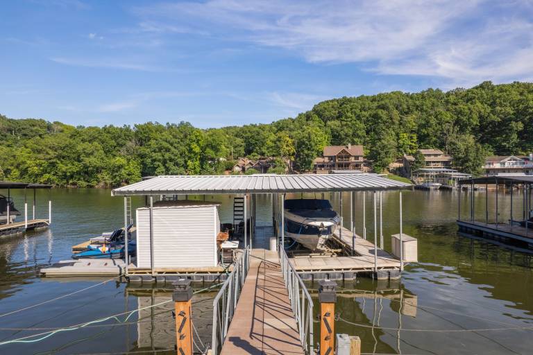 House  Osage Beach