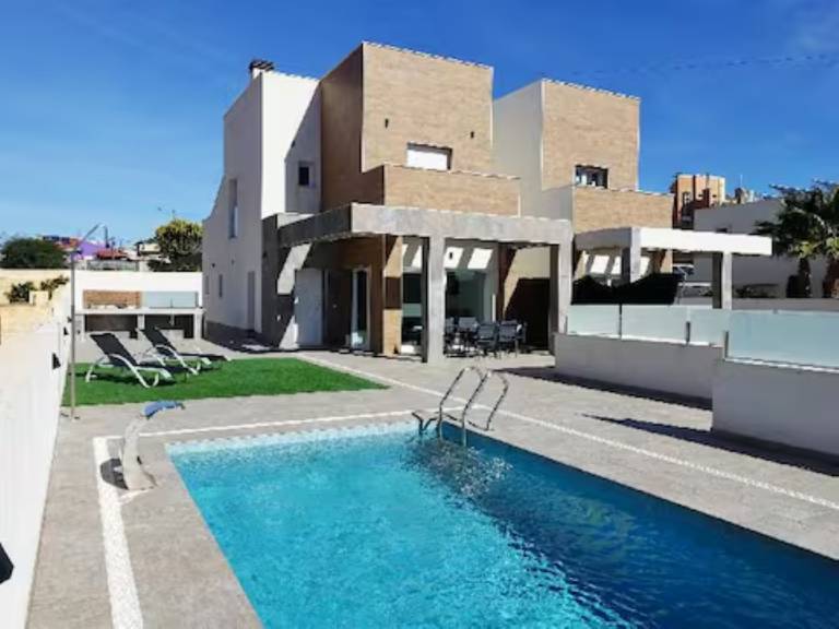 Ferienhaus mit Hund in Torrevieja,  f&uuml;r max. 10 Personen