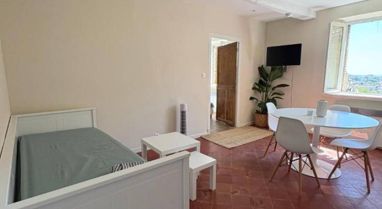 Holiday apartment with 1 room for 4 persons in Cagnes-sur-Mer