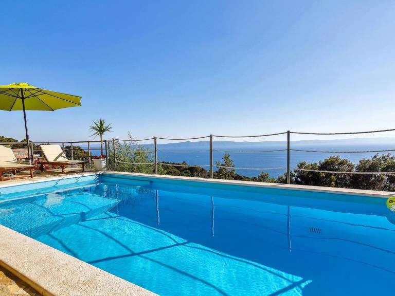 Renoviertes Ferienhaus in Tučepi mit Privatem Pool — photo 3
