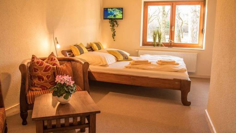 Doppelzimmer f&uuml;r 2 Personen 16 m&sup2; in Borna