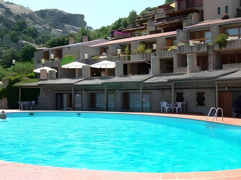 Hotel Olimpia in Baja Sardinia