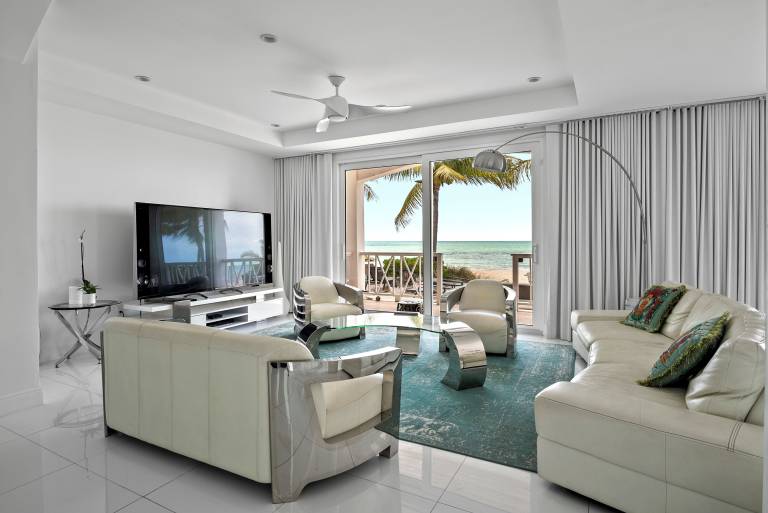 Villa Palm Cay