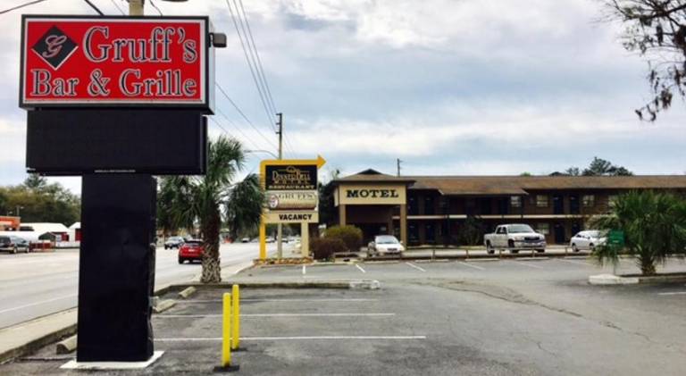 Dinner Bell Motel — photo 4