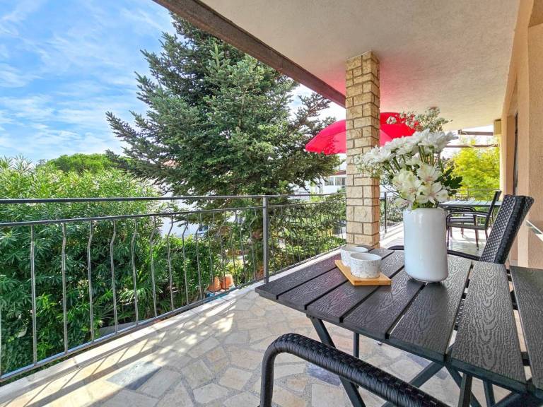 Rental apartment with 2 rooms for 6 persons in Novigrad