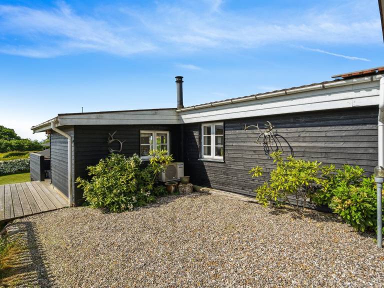 House with patio & grill | Sea view — photo 5