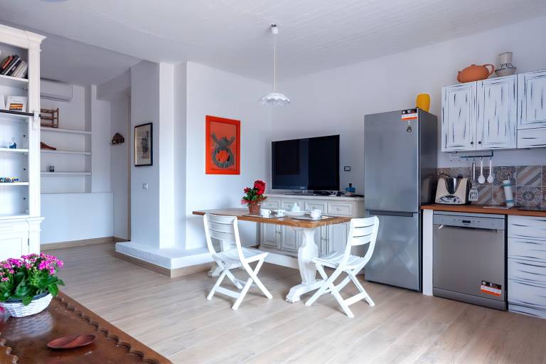 Rental apartment with patio, garden & pool | Suitable for remote work — photo 3
