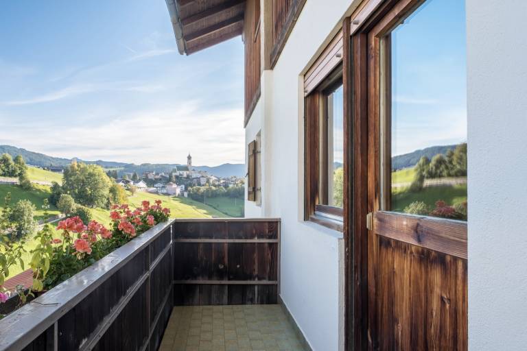 Rental apartment with garden & BBQ | Mountain view in Fie allo Sciliar