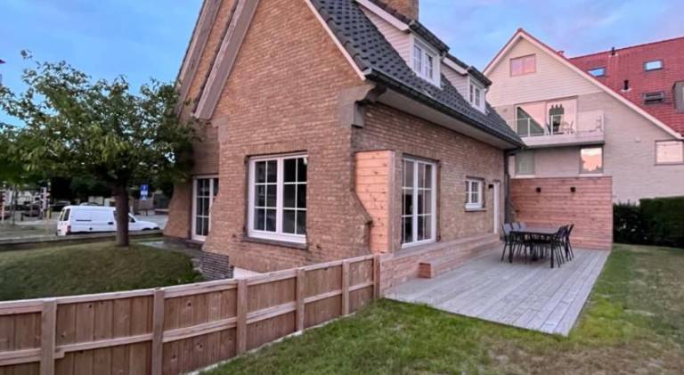 Villa with 3 rooms for 8 persons in De Panne