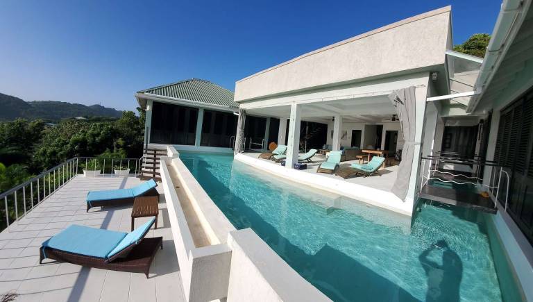Villa  Friendship