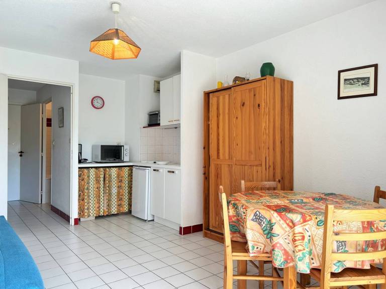 Sunny Studio with Pool & Parking, 4 Guests, Le Lavandou — photo 2