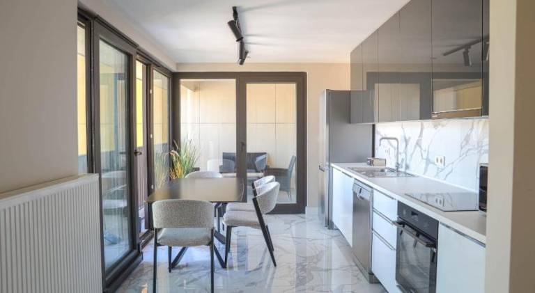 180° View Apartment in Diamond Building Skopje — photo 4