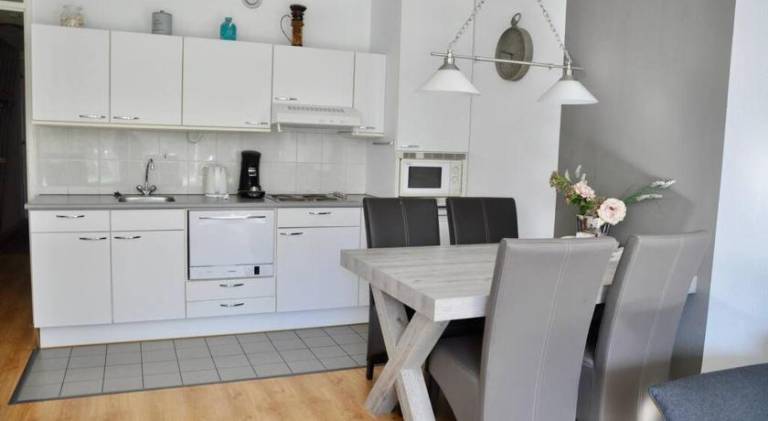 Rental apartment with 1 room for 4 persons — photo 3