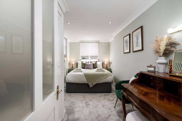 GuestReady Elegant 3BR Near Victoria Station