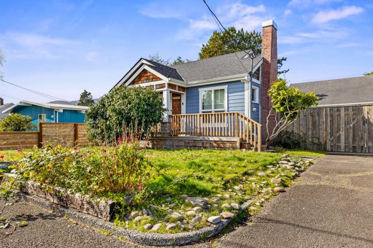 Vintage Beach Cottage in Seaside, OR
