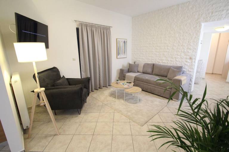 Rental apartment with jacuzzi — photo 2