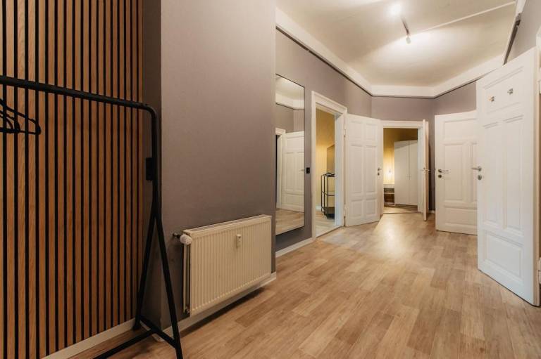 Serviced apartment with 3 rooms for 127 persons — photo 5