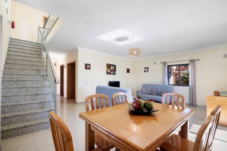 Fully equipped beautiful villa with garden, terrace & private pool | City view | Pets allowed — photo 5