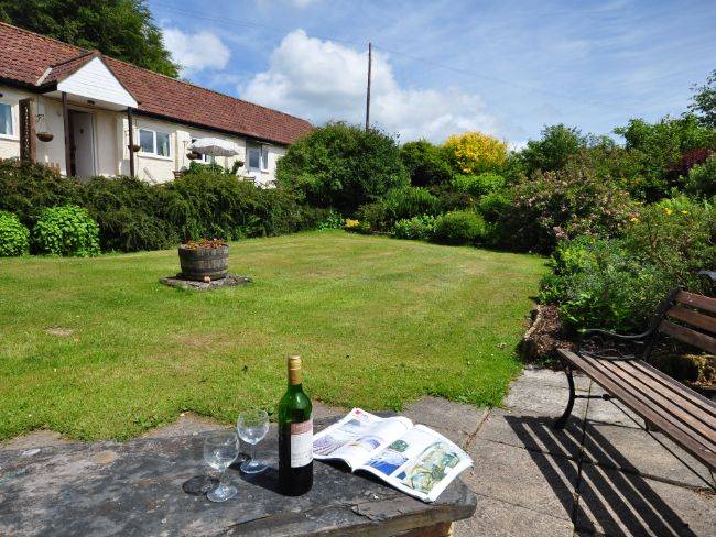 2 Bed in Tiverton oc shayn