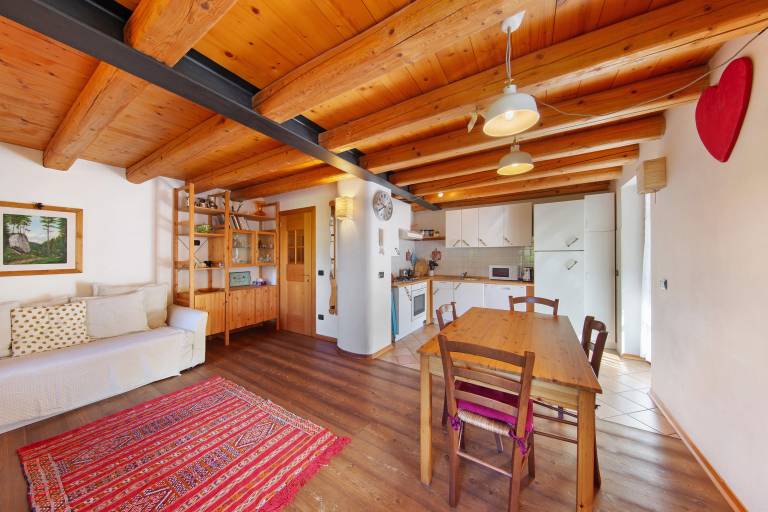 Apartment with yard | Mountain view — photo 4