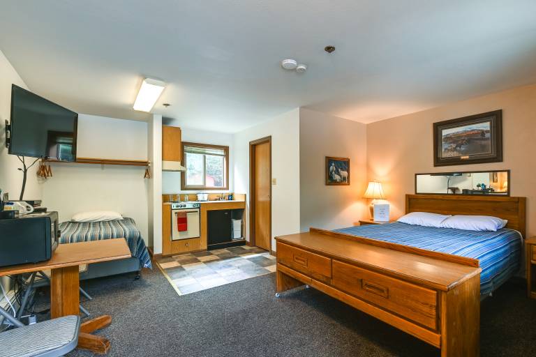 Near River & Trails! Serene Stay in Cooper Landing — photo 3
