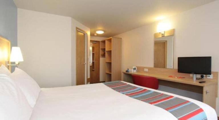 Travelodge Peterborough Eye Green — photo 4