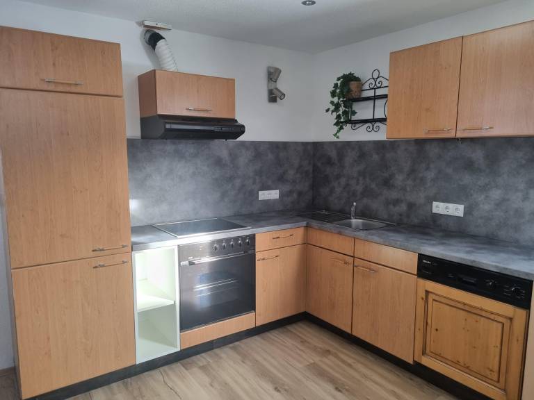 Rental apartment with yard & BBQ — photo 4