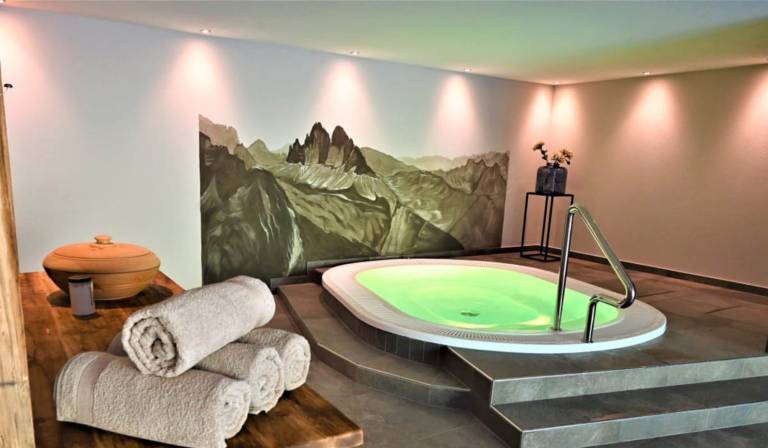Apartment 'Schwarzenstein' with Shared Whirlpool & Garden — photo 3