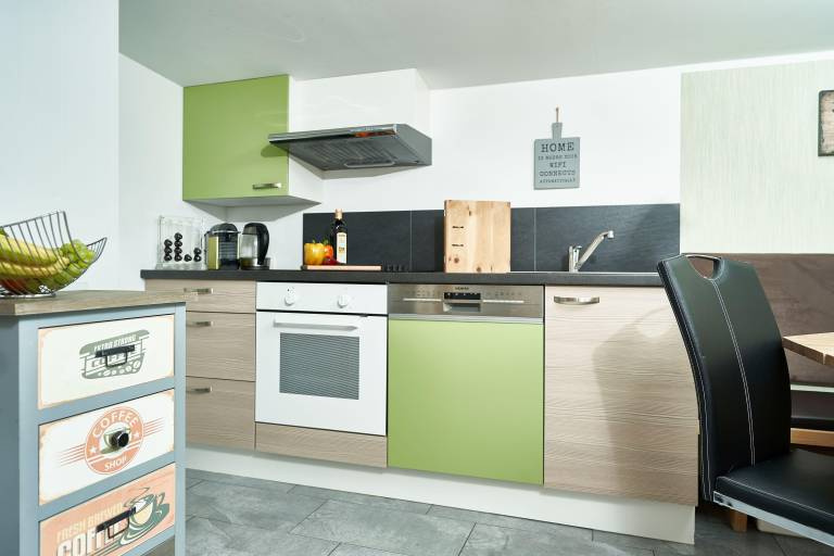 Rental apartment with grill & yard | Garden view in Oetz