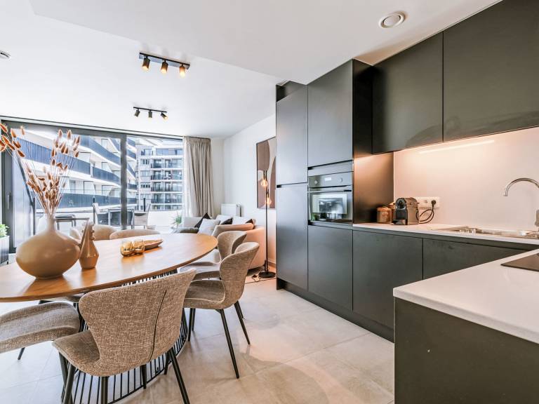 Central Coast with parking & balcony