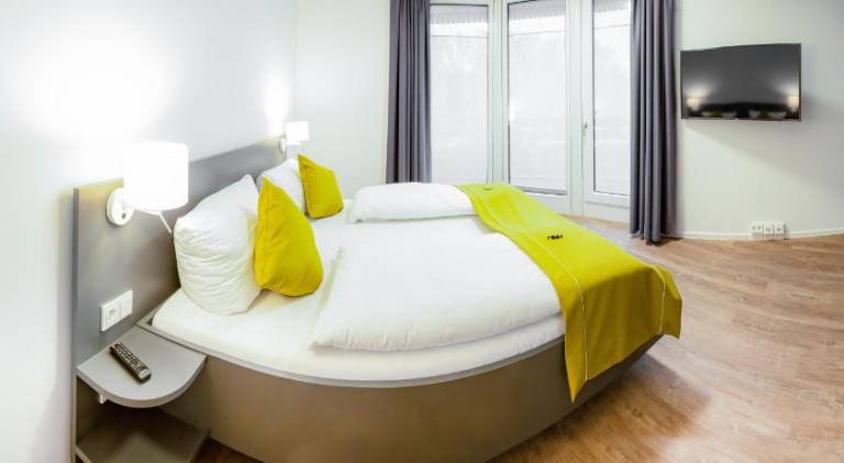 Holiday apartment with patio & garden | Perfect for remote work — photo 2