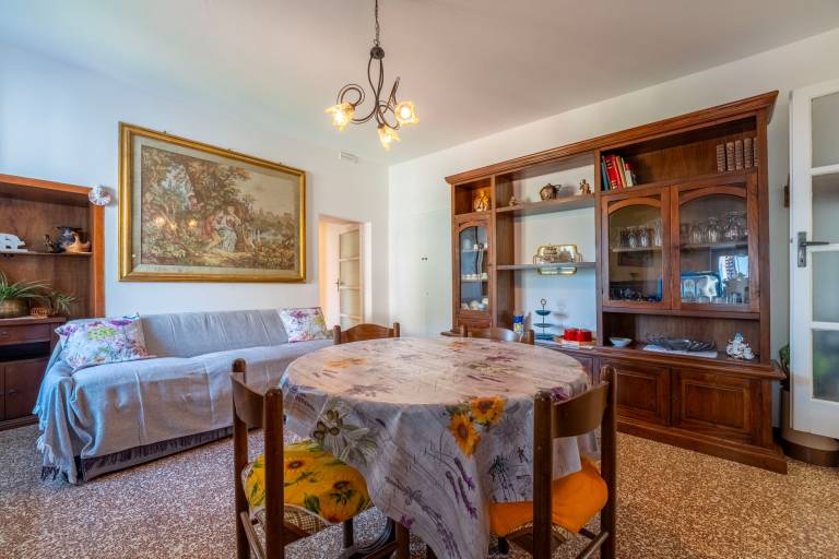 Apartment with 3 rooms for 5 persons — photo 2