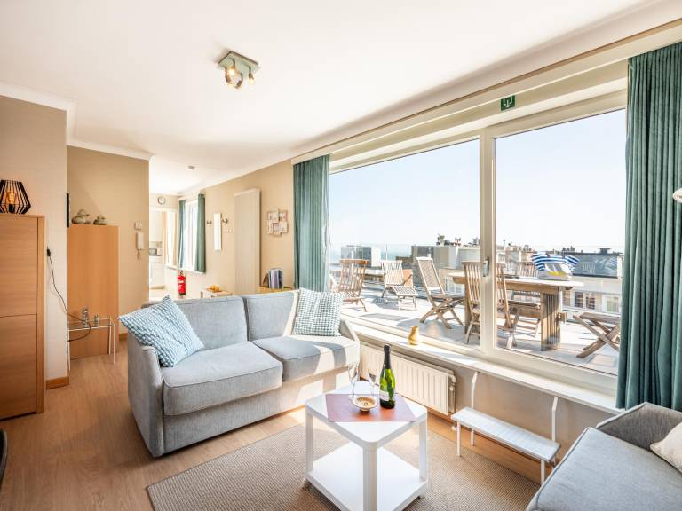 Rental apartment with patio | Sea view — photo 2