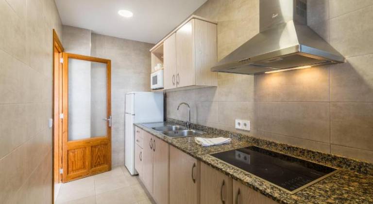 Lovely holiday apartment with patio | Close to the beach | Dogs allowed — photo 4