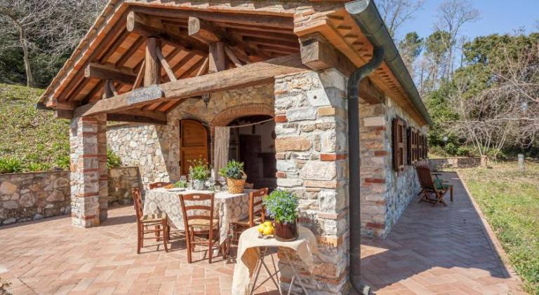Pleasant villa with pool | Pets allowed in Sassetta