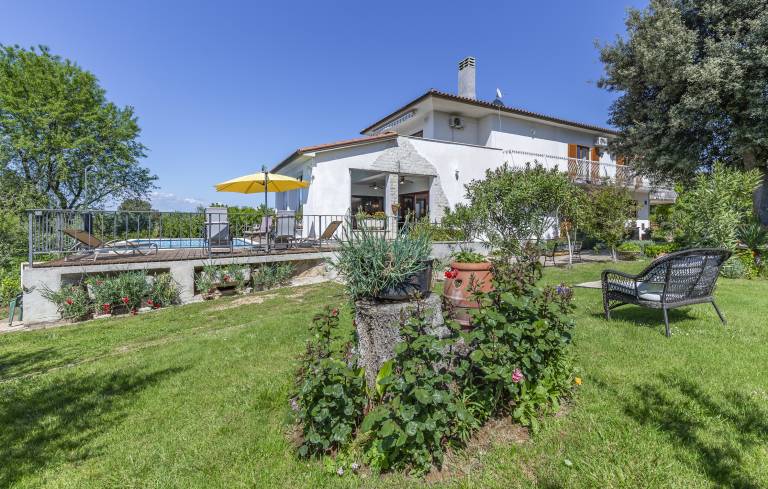 Fully equipped villa with pool & BBQ | Pet-friendly — photo 4
