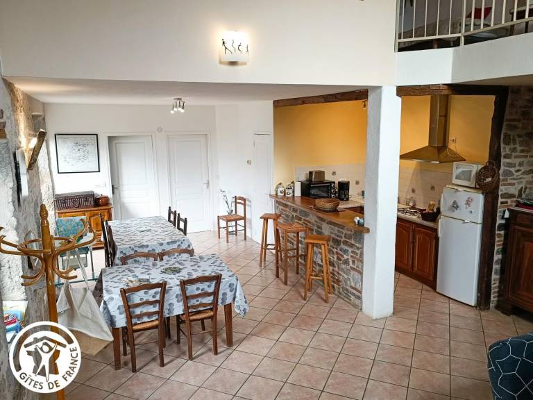Gite with patio, garden & barbecue — photo 4