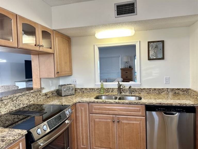 Serene Oceanfront Getaway in Amelia Island - Pet Friendly — photo 3