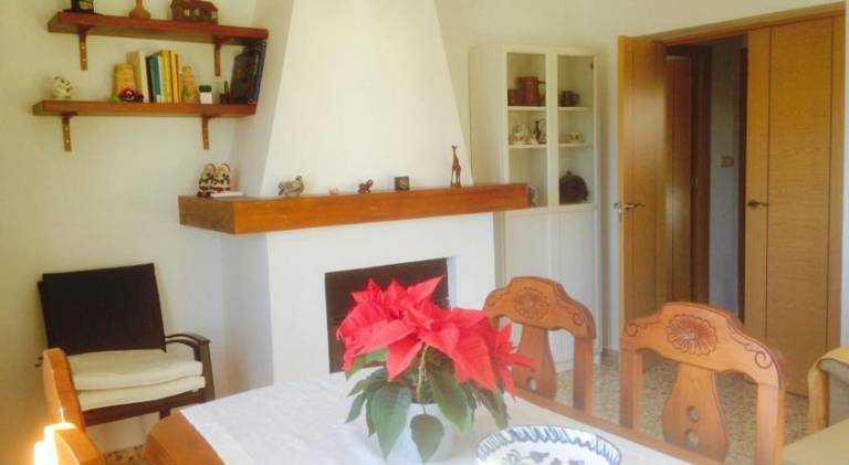Fully equipped lovely vacation home with grill, private pool & yard | Pets are welcome — photo 3