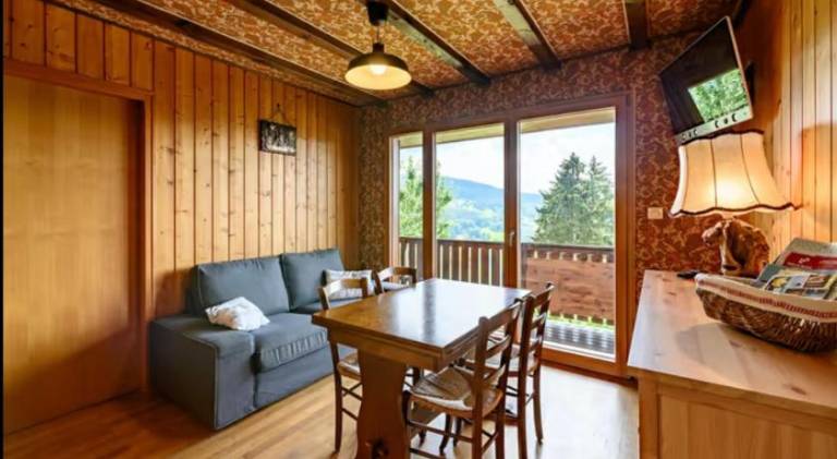 Chalet with 2 rooms for 6 persons — photo 3