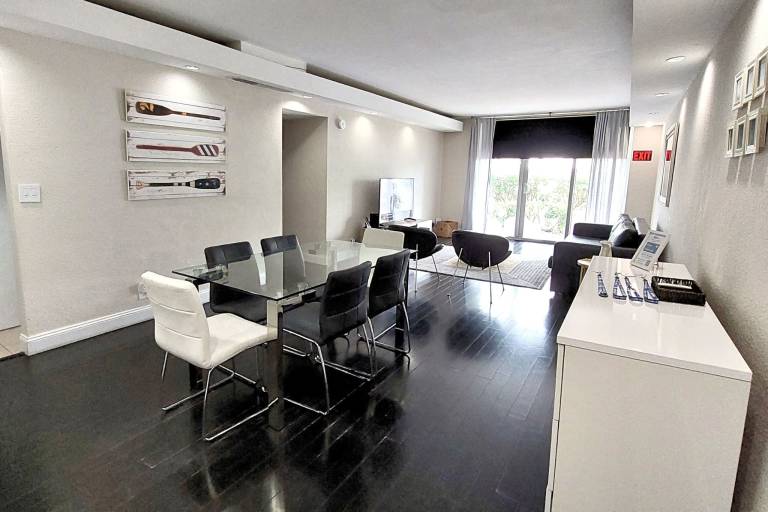 Apartment Hallandale Beach