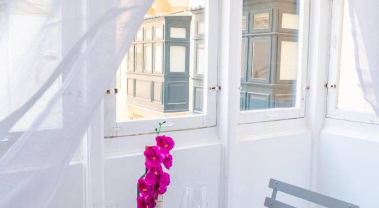 Valletta Waterfront 2BR Flat by Arco Collection — photo 2
