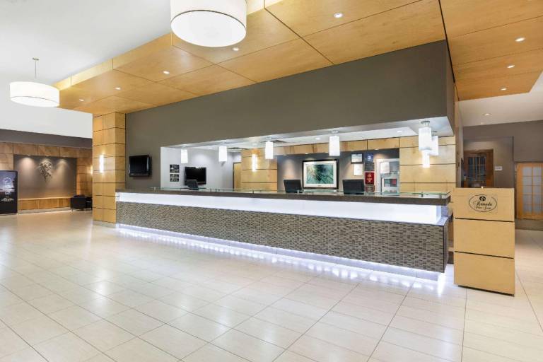 Ramada Plaza by Wyndham Prince George — photo 2
