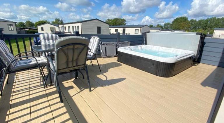 Nice vacation home with hot tub & pool | Dogs allowed — photo 5