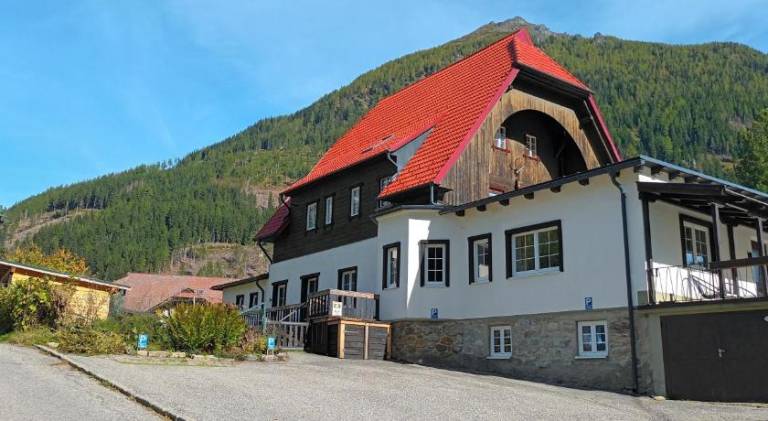 Pleasant apartment with yard & patio | Pets allowed in Mallnitz