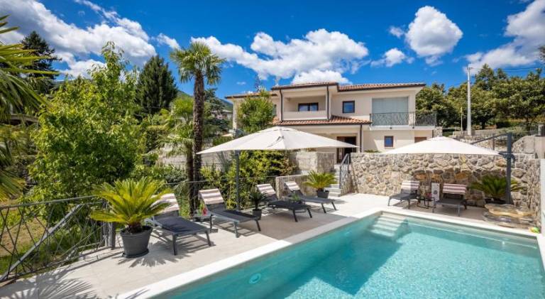 Villa with pool | Pets are welcome in Opatija