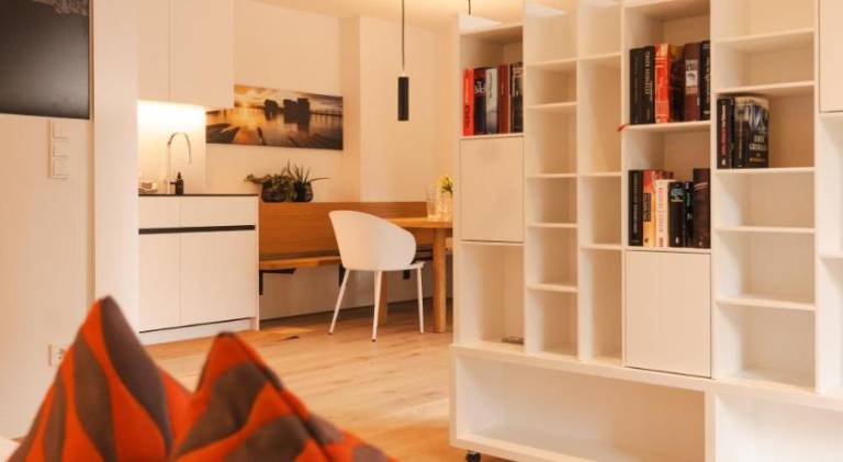 Serviced apartment with patio & sauna | Ski nearby | Pets allowed — photo 2
